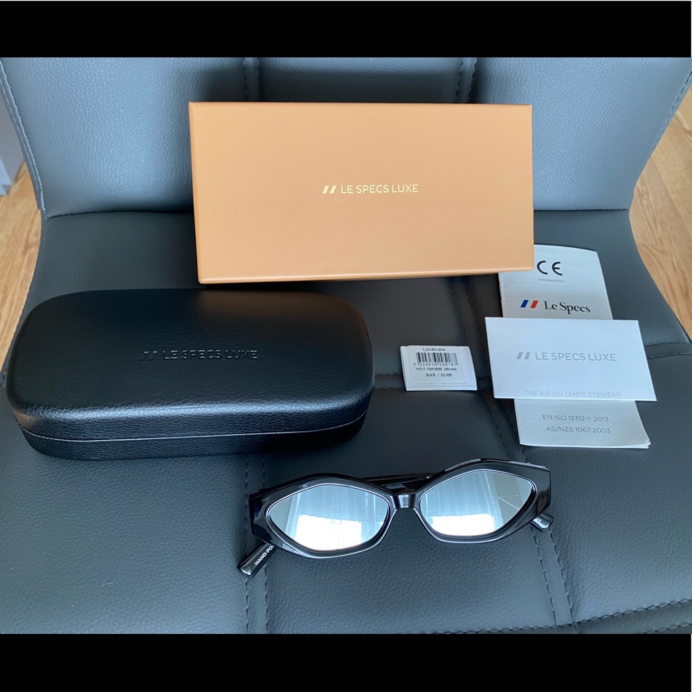Le Specs Luxe Petit Panthere Sunglasses-Black